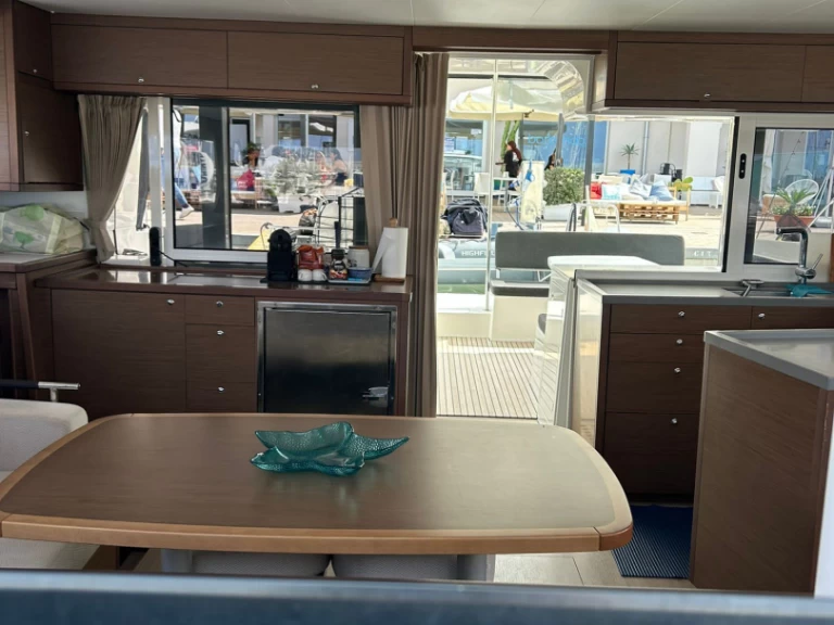 Catamarán para alquilar Nettuno al mejor precio