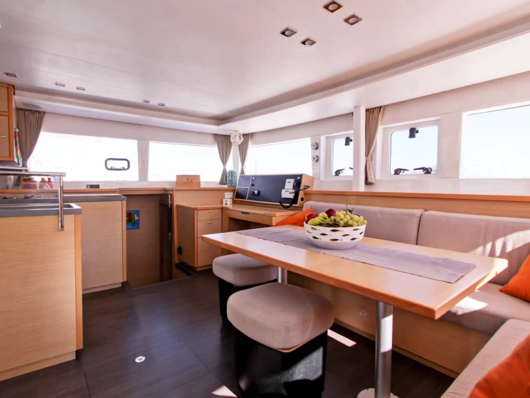 Alquiler de Catamarán, con o sin patrón Lagoon Nettuno