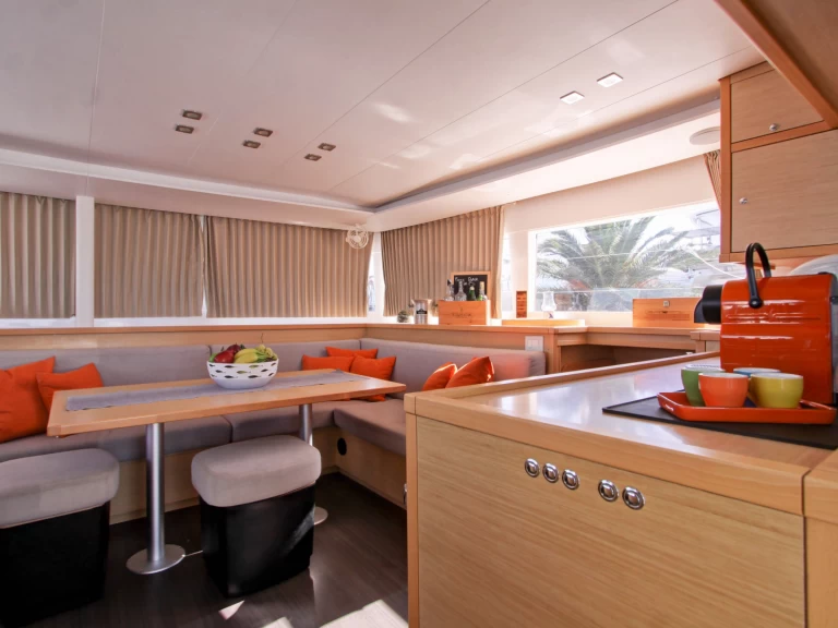 Catamarán para alquilar Nettuno al mejor precio