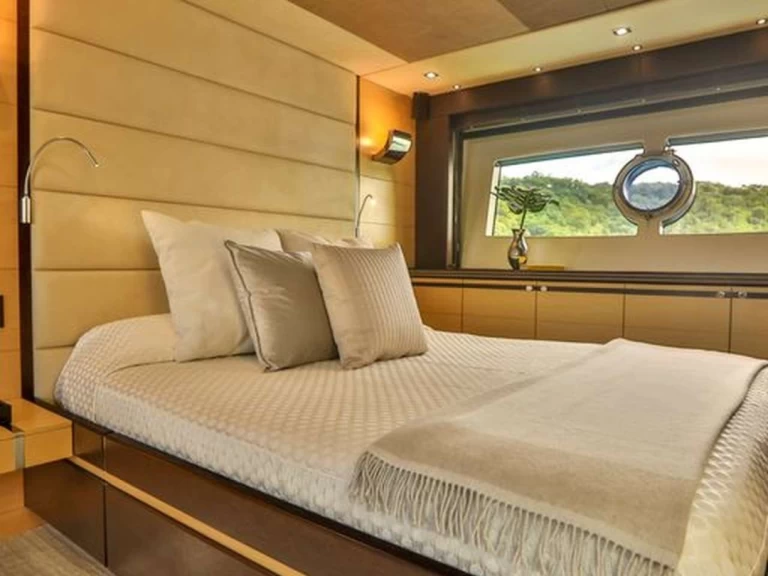 Alquiler de Sunseeker Predator 80 en Culebra