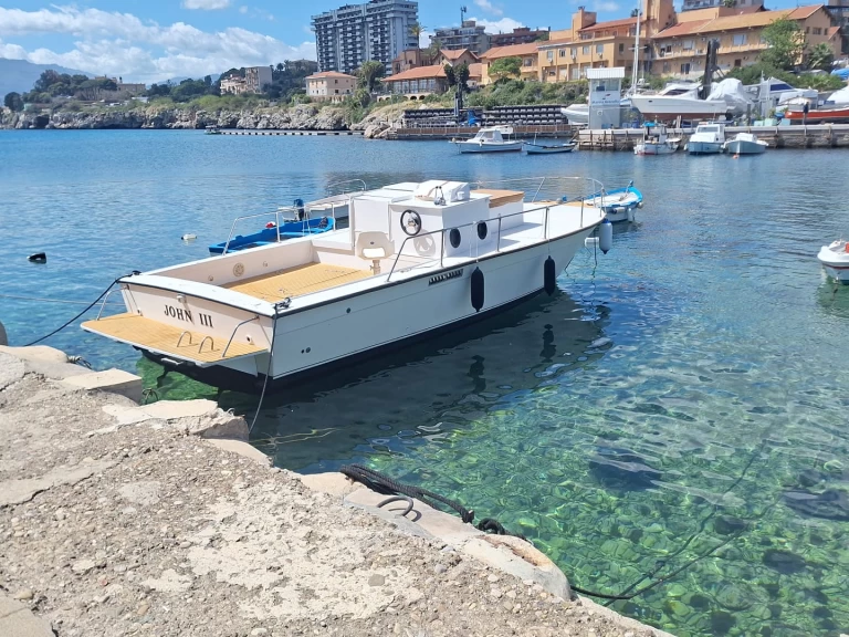 Alquiler Palermo - Chris Craft Catalina en SamBoat