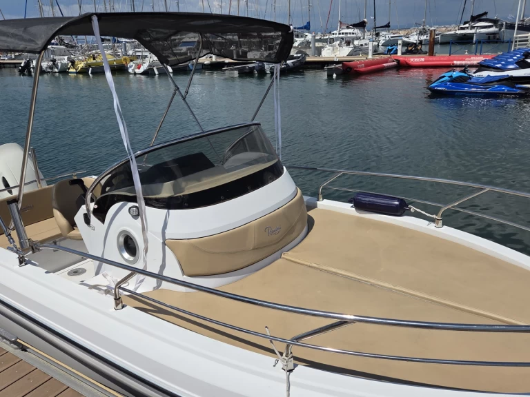 Lancha para alquilar Port-Camargue al mejor precio