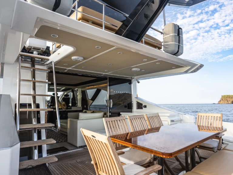 Azimut Azimut 80 de alquiler a Playa Flamingo