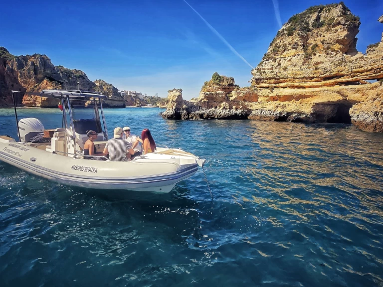 Alquiler de barcos Lagos barato de Tempest 750 Luxe