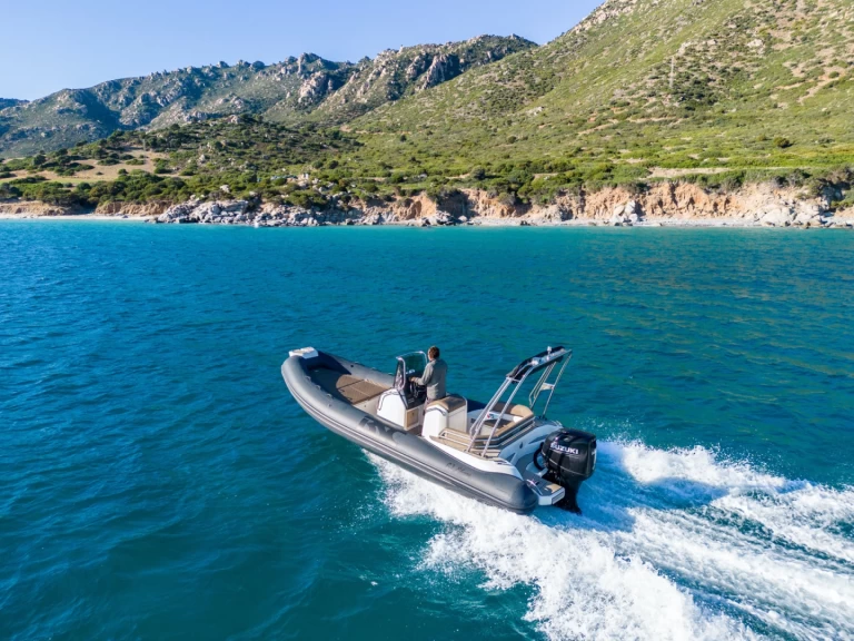 Alquiler de barcos Mandelieu-la-Napoule barato de 62 Classic