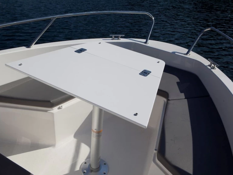 Alquiler de Pacific Craft 500 Open en Mandelieu-la-Napoule