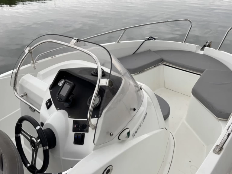 Alquiler de Bénéteau Flyer 550 Open en Palavas-les-Flots