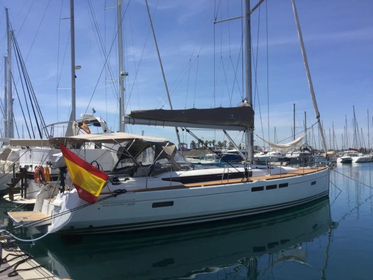 Alquiler Velero Jeanneau con o sin  título de navegación