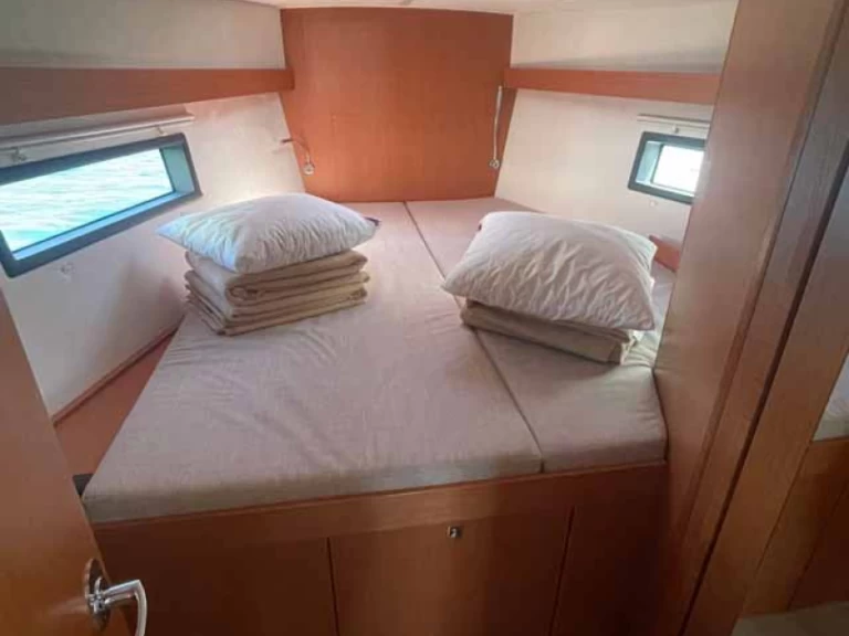 Alquiler de embarcaciones Bavaria Bavaria C42 enGolfo Aranci en Samboat