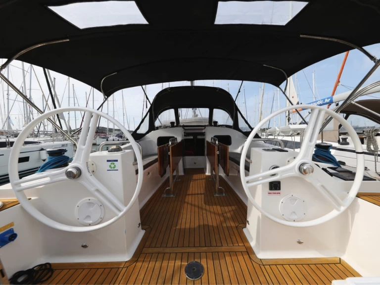 Alquiler Velero en Pirovac - Elan Impression 45.1