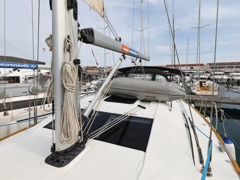 Alquiler de embarcaciones Elan Impression 45.1 enPirovac en Samboat