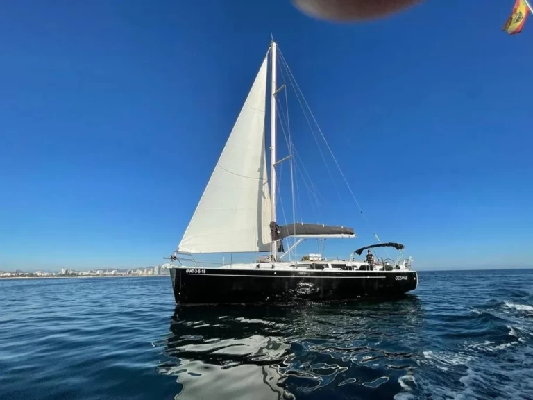 Alquiler de Jeanneau Sun Odyssey 43 en Barcelona