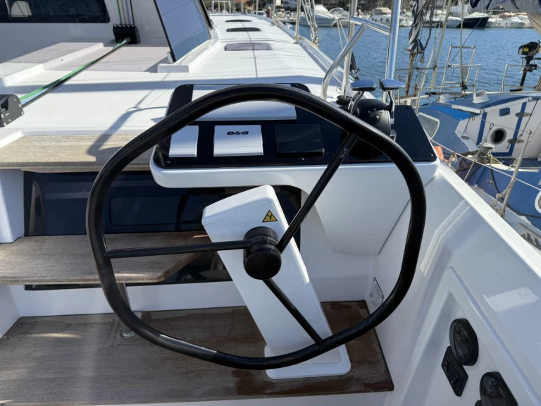 Alquiler de barcos Six-Fours-les-Plages barato de Open 44