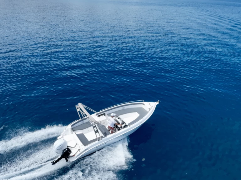 Lancha para alquilar Agios Nikolaos al mejor precio