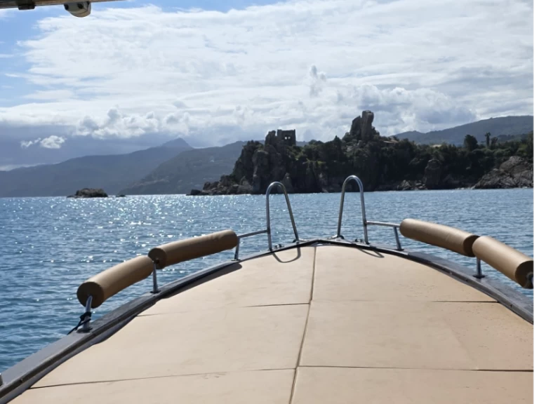 Alquiler de barcos Cefalù barato de Gozzo