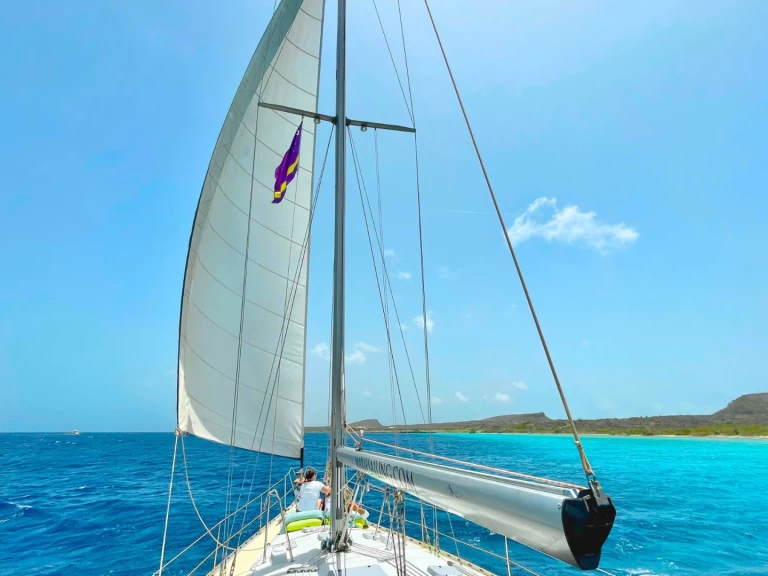 Alquiler Velero Kirie con o sin  título de navegación