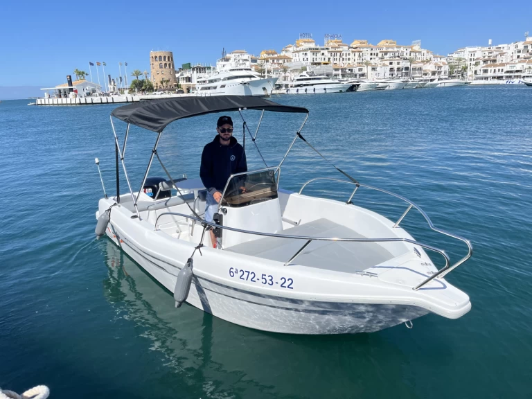 Alquiler de embarcaciones voraz 500 enPuerto Deportivo de Lujo en Marbella en Samboat