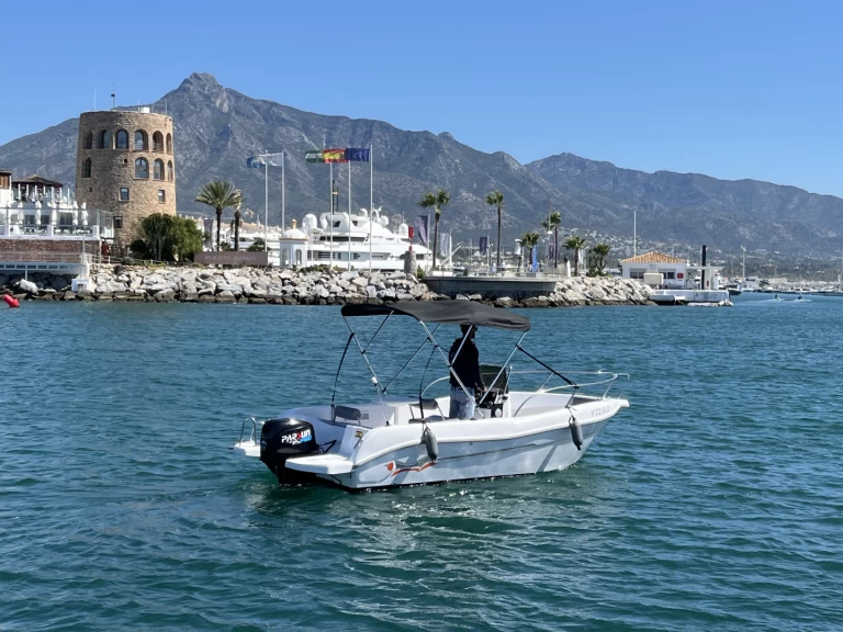 Alquiler de Lancha, con o sin patrón voraz Puerto Deportivo de Lujo en Marbella