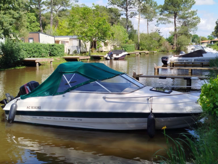 Alquiler de Bayliner Bayliner 1802 Capri Cuddy en Biscarrosse