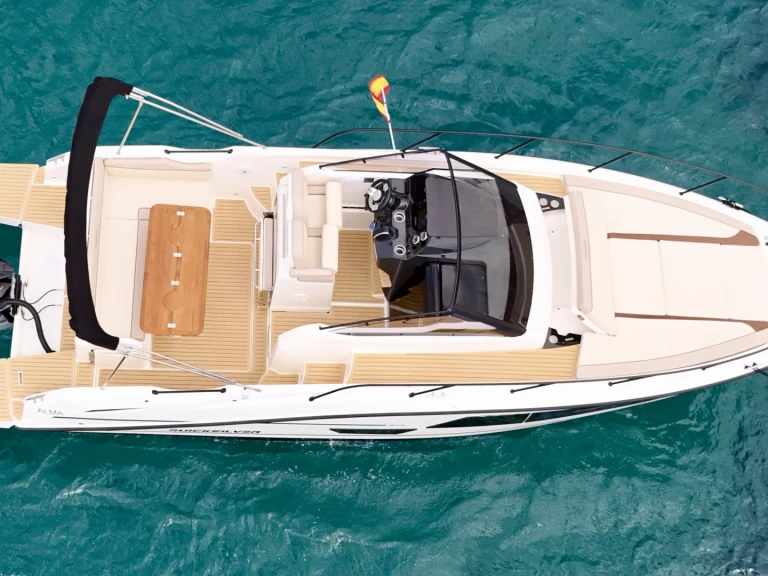Quicksilver Activ 875 Sundeck de alquiler a Puerto Campomanes Greenwich