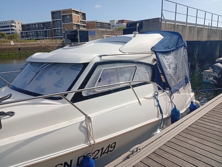 Quicksilver Activ 640 Weekend de alquiler a Le Havre