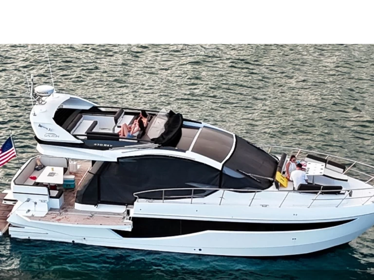 Alquiler de Galeon Galeon 470 Sky en St. Petersburg