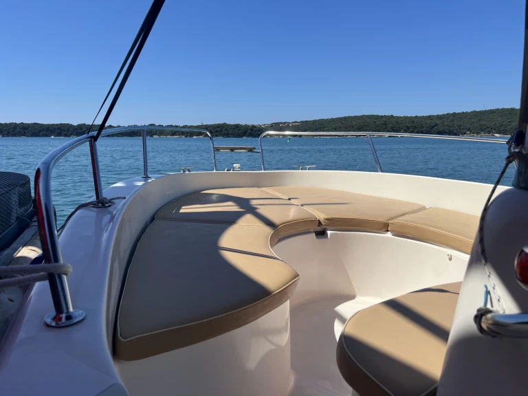 Alquiler Lancha Marea con o sin  título de navegación