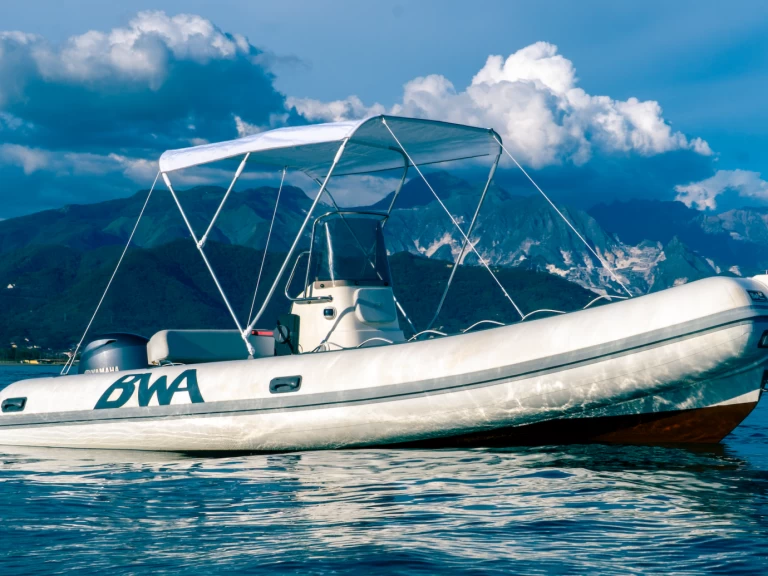 Alquiler de barcos Bocca di Magra barato de Bwa 550 Pro