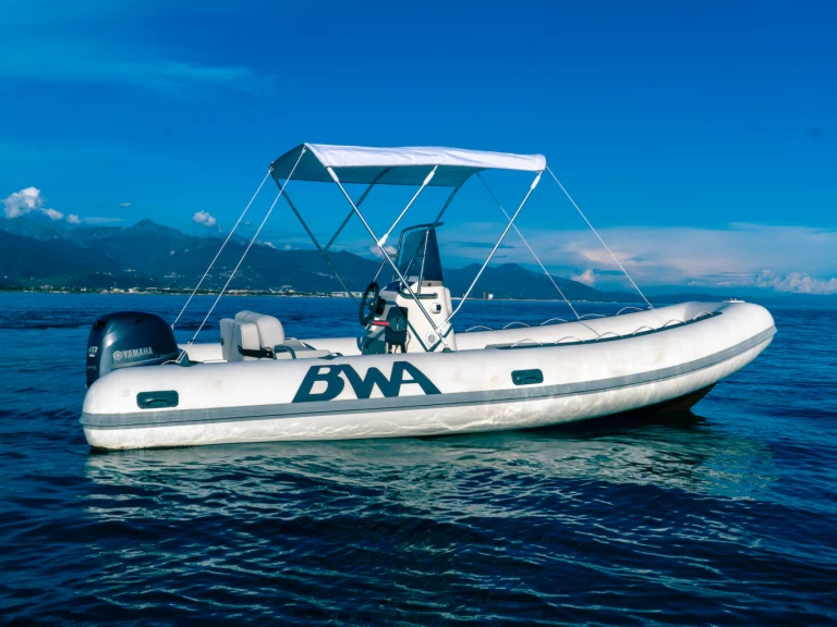 Alquiler de embarcaciones Bwa Bwa 550 Pro enBocca di Magra en Samboat