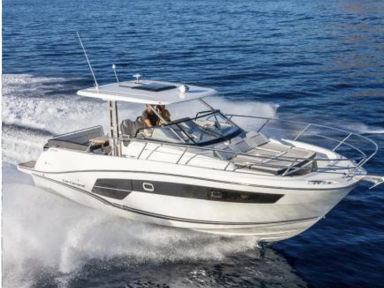 Alquiler de Jeanneau Cap Camarat 10.5 WA en La Trinité-sur-Mer