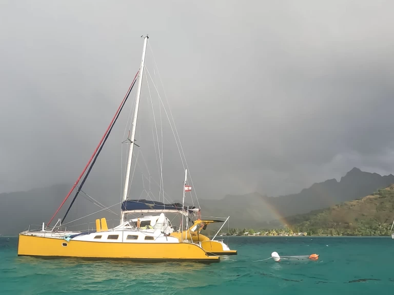 Outremer Danson 40+2 de alquiler a Fare