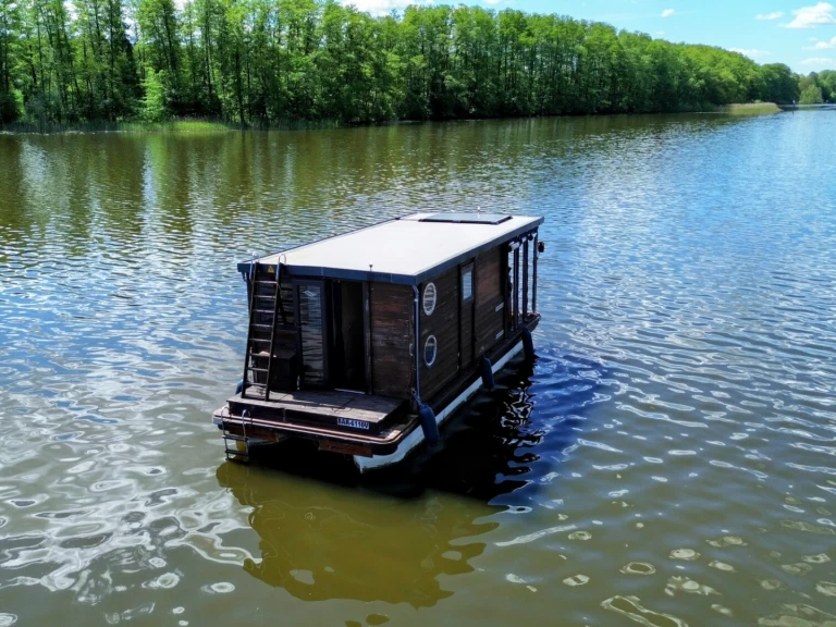 Alquiler de Casa flotante, con o sin patrón WOMA Buchholz