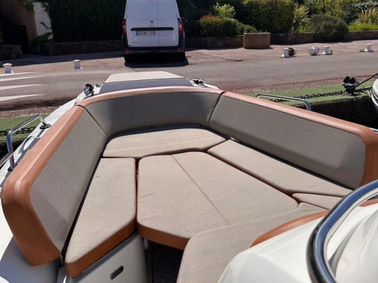 Alquiler de embarcaciones Zodiac Medline 9 enCogolin en Samboat