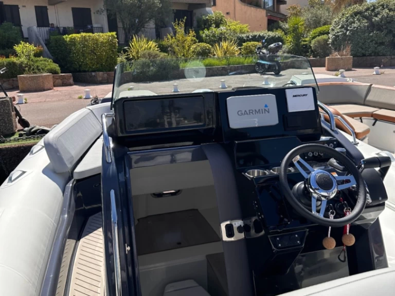 Alquiler Cogolin - Zodiac Medline 9 en SamBoat