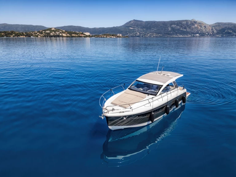 Alquiler de Lancha, con o sin patrón Sealine Corfú