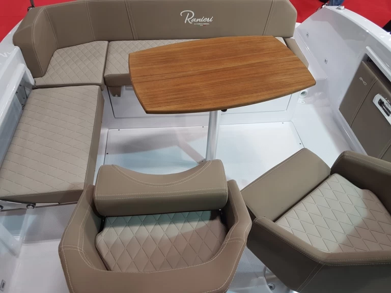 Alquiler de embarcaciones Ranieri NEXT 240 enMèze en Samboat