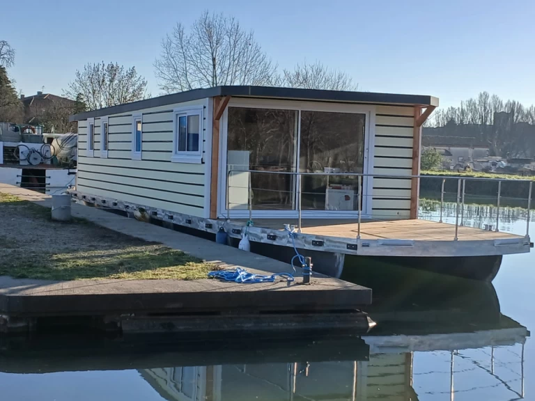 Alquiler de barcos Castelsarrasin barato de Standard 3 cabines