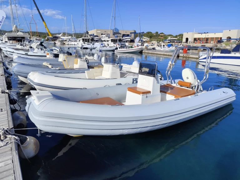 AT MARINE 59 AT 59 de alquiler a Villasimius