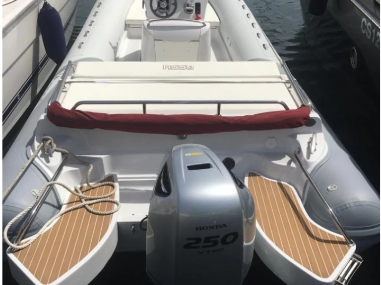 Neumática para alquilar Porto di Mergellina al mejor precio