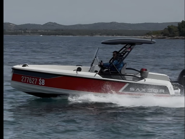 Alquiler de barcos Jadrija barato de Saxdor 200 