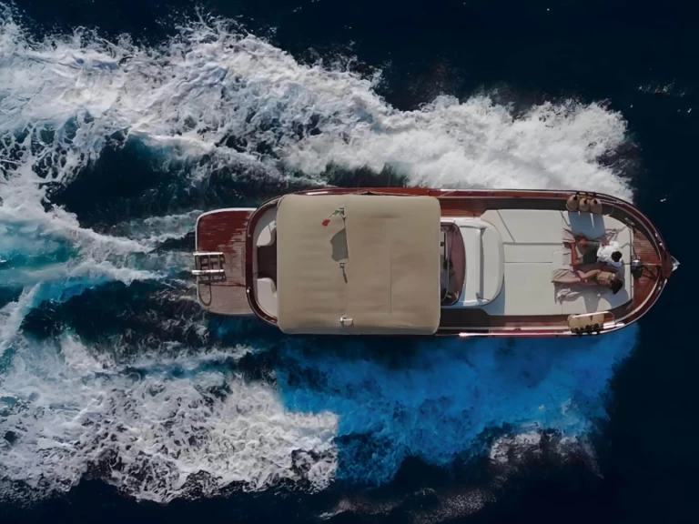 Lancha para alquilar Seiano al mejor precio