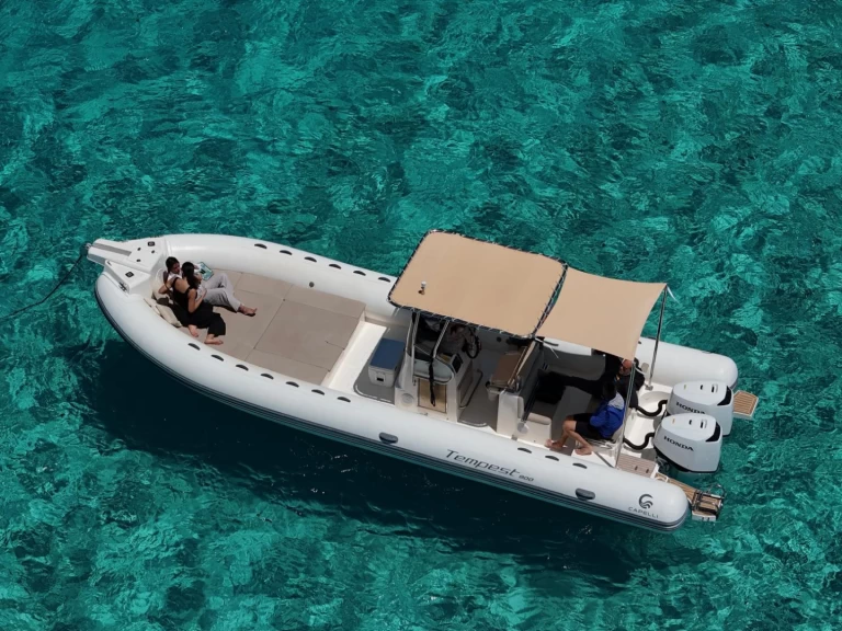 Alquiler de Capelli Tempest 900 Sun en Trapani Port