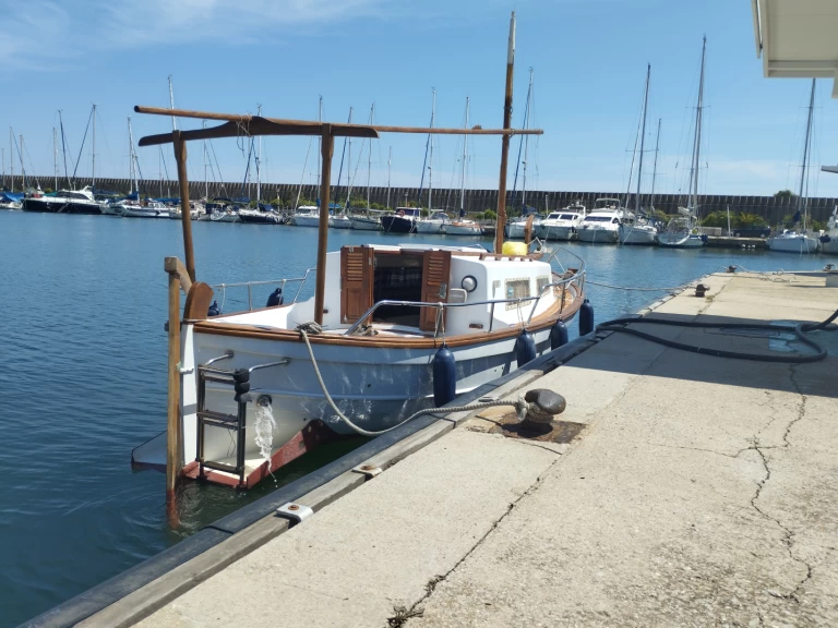 Astilleros Menorca Conquistador 36 de alquiler a Roses