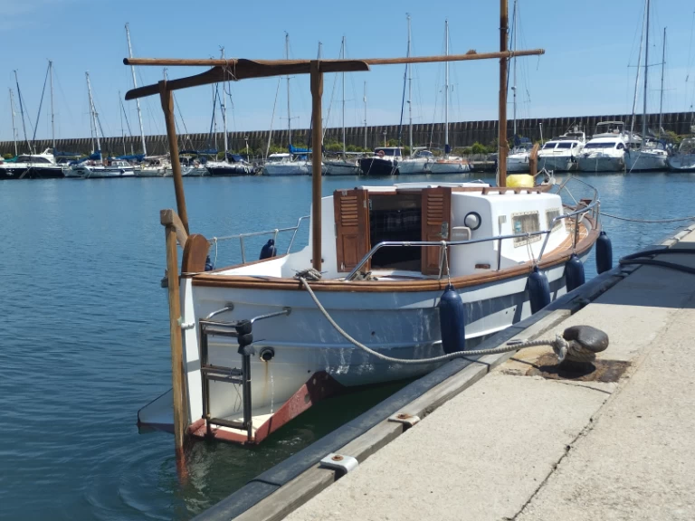 Velero para alquilar Roses al mejor precio