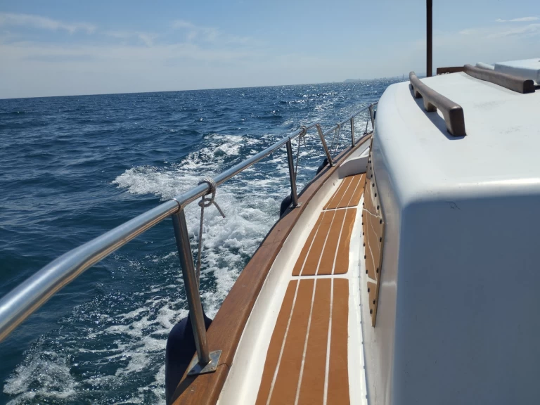 Alquiler Roses - Astilleros Menorca Conquistador 36 en SamBoat