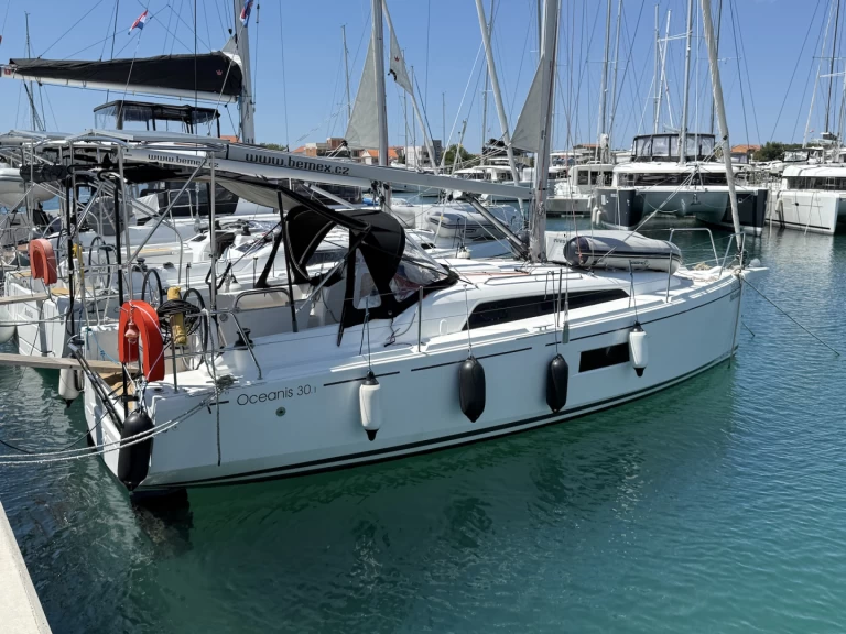 Alquiler Velero Bénéteau con o sin  título de navegación