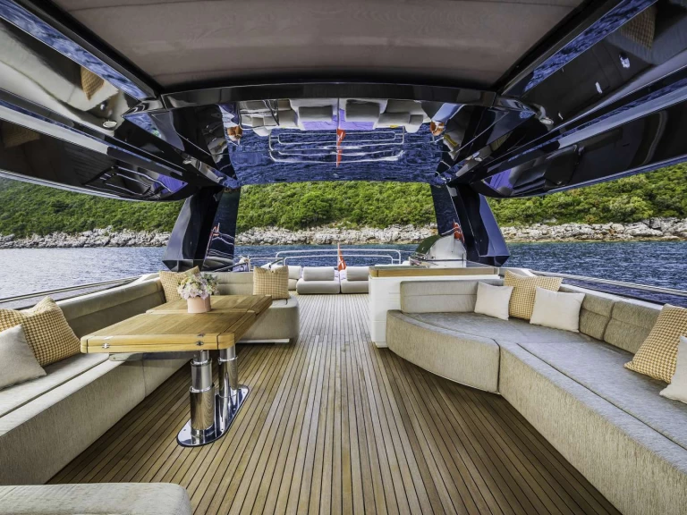 Alquiler de MonteCarloYachts GIORGIO en Herceg Novi