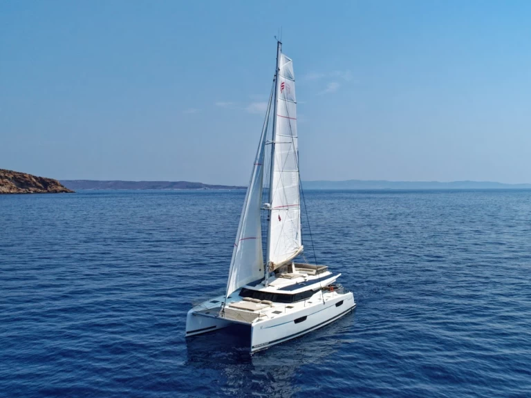 Alquiler de Catamarán, con o sin patrón Fountaine Pajot Volos