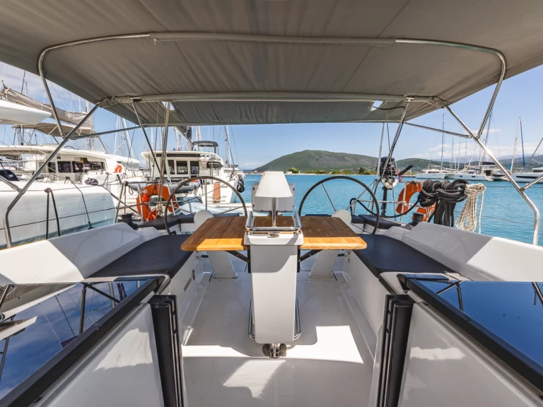 Alquiler de Velero, con o sin patrón Hanse Lefkáda