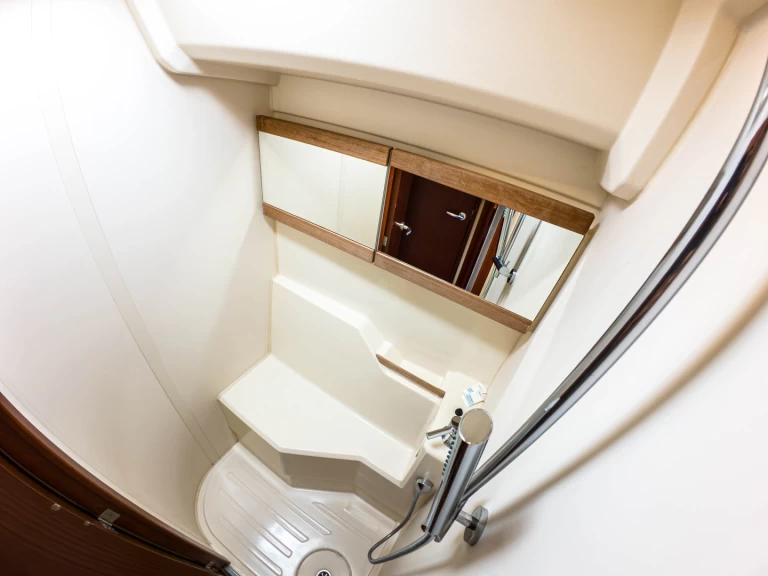 Alquiler de barcos Punat barato de Hanse 455